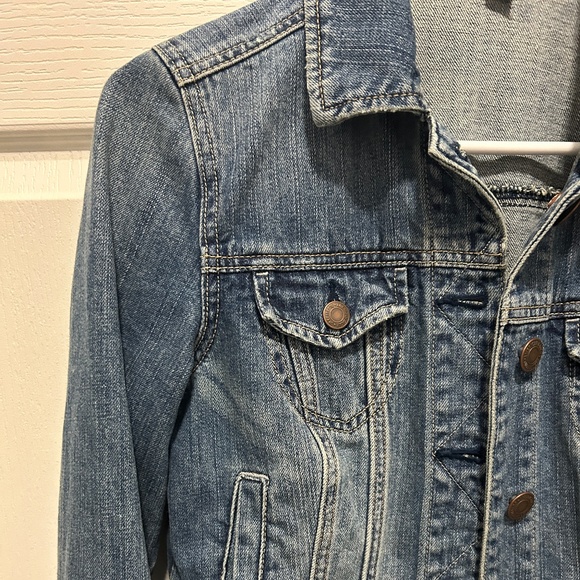 LIKE NEW! Women's American Eagle Short Jean Jacket - Small - Picture 3 of 9